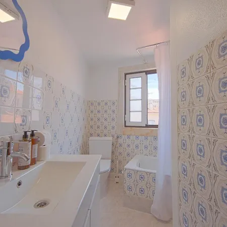 Alfama Historial I River View By Homing Апартаменты *